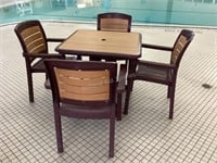 Grosfillex Plastic Table & 4 Chairs