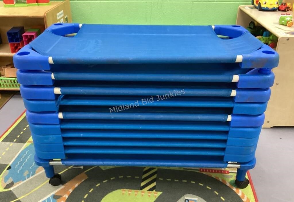 10 Stacking Daycare Cots