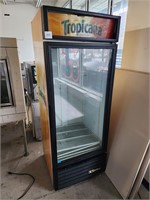 True 1 glass door refrigerator