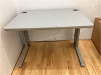 Project / Work Desk (42"x30"x28 1/2" tall)