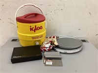 3 Gallon Igloo Cooler, Pizza Pans, Adaptive