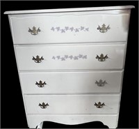 White Wood 4 Drawer Dresser & Contents w\Glass Top