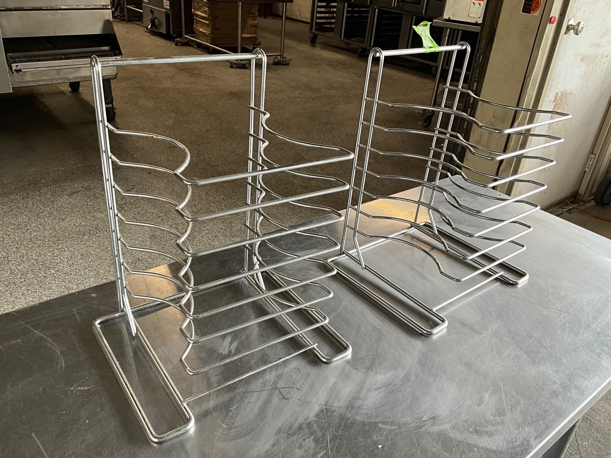 Lot of two pizza holder racks