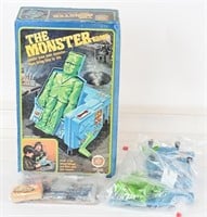 IDEAL 1977 THE MONSTER GAME w/ BOX