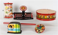 SNOW WHITE DRUM & MORE TOYS