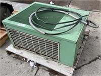 Single Phase Air-Conditioning Unit. Working when