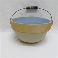 Stoneware Pottery - Wire Bail - Wood Handle - Feet
