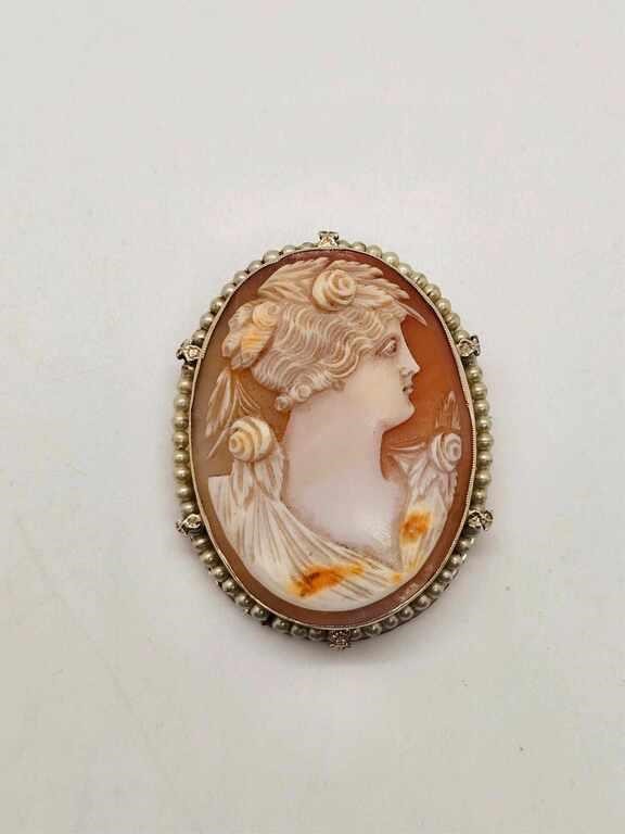 Antique 14k Gold & Pearl Cameo Broach