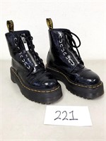 Women's Dr. Martens Sinclair Platform Boots - Sz 7