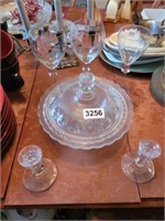 CANDY DISH AND 2 CANDLE HOLDERS D