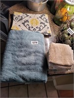 TABLE RUNNER, TOWEL AND WASH RAGS D