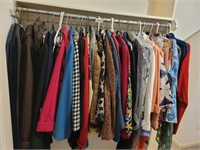 LOT OF CLOTHES WOMENS SIZE 6    C