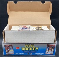 (D) Score 1991 hockey sealed and Topps 1993-94