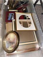 Miscellaneous Picture Frame Lot