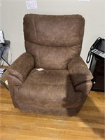 LAZYBOY  RECLINER MATCHES LOT 31