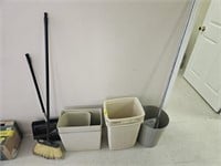 *GARBAGE CANS W/BROOM & DUIST PAN