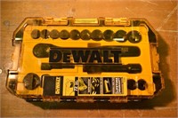 DeWalt DWMT19206B 23pc SAE and metric 1/2" drive s