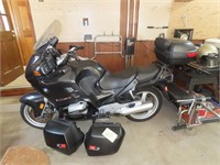 2000 BMW R1100RT Motorcycle