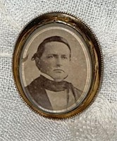 14kt Small Antique Portrait Brooch, Younger Man