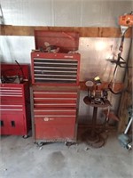 Craftsman roll around tool box with contents