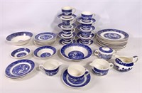 Willow ware: Unmarked, 10" plates, bowls,