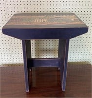 Small Shaker Style Accent Table