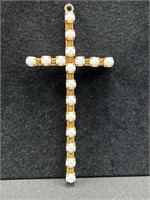 Reversible cross.