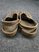 Vintage Crocs size 8-9 M