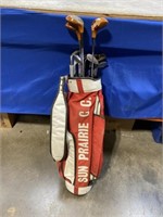 Sun Prairie golf club bag with a variety of
