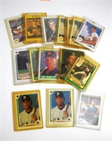 LOT OF BASEBALL ROOKIE CARDS