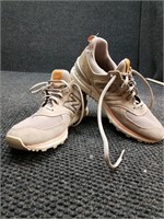 New Balance freshfoam shoes, size 8