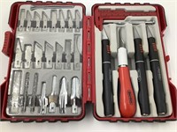 GORDON CARVING SET