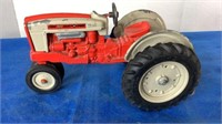 Ford 901 Select O Speed Metal Tractor