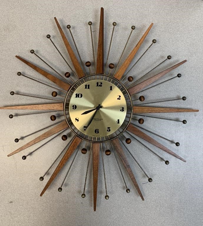 mid century modern Westclox Nocord clock (Sputnik)