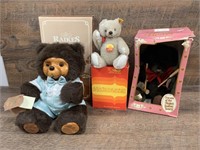 Vintage Robert Raikes Bear group