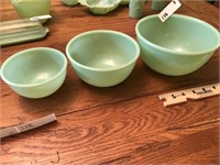 Set of 3 Jadeite Mixing Bowls