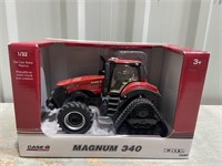 ERTL Tractor 1/32 CASEIH Magnum 340 Value $63