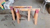 (2) sawhorses