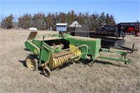 JD 224T Square Baler #016685E