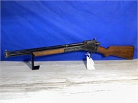 GUN : Crossman 22cal Pellet Rifle Model 102