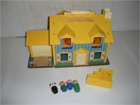 Vintage Fisher Price Play Family House w/