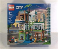 New Lego City Apartment Building 
688pcs