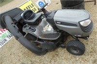 Craftsman LTS 2000 lawn tractor with bagger - no b
