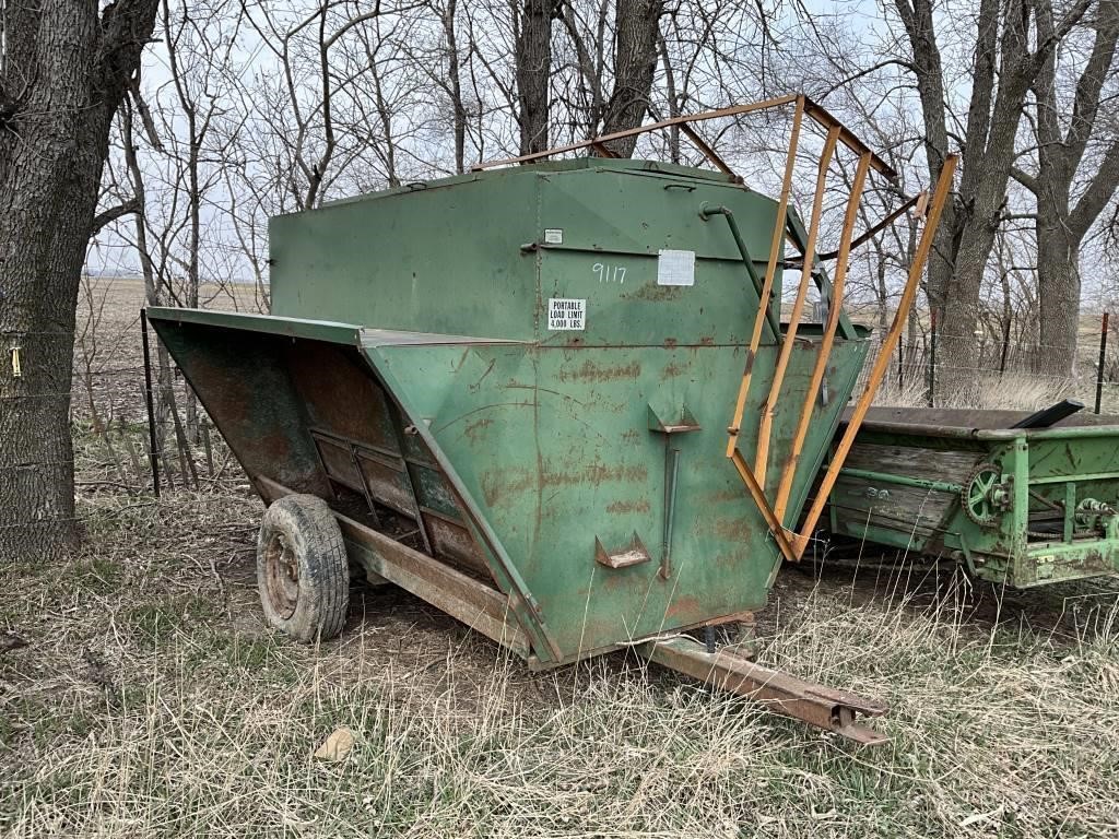 Feed King 2 Ton Creep Feeder