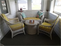 4 Piece Wicker Set (Settee ~ 2 Side Chairs ~