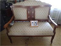 Walnut Victorian Settee 40 X 45 X 19