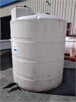 1500 Gallon Vertical Fluid Tank