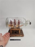 Large Ship in a Bottle VTG Lamp