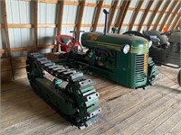 Oliver Cletrac Mod. HG68 Tractor