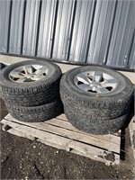 4 Dodge tires & rims LT265/70R17